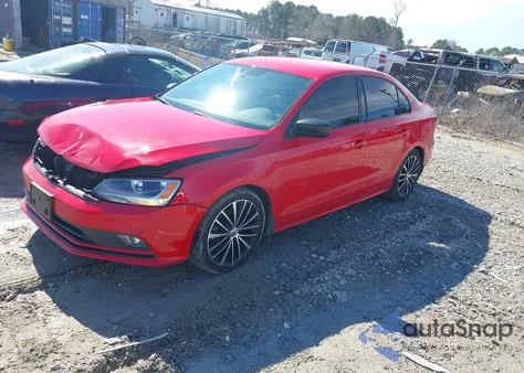 2016 Volkswagen Jetta 1.8T Sport z USA, uszkodzony, nr VIN 3VWD17AJ8GM285839